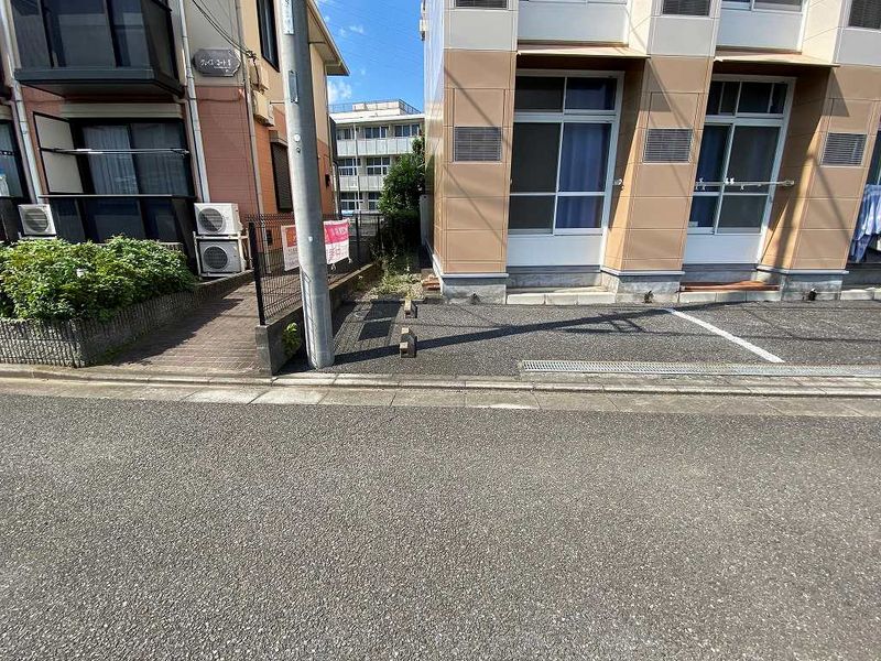 レオパレスディアコート 駐車場