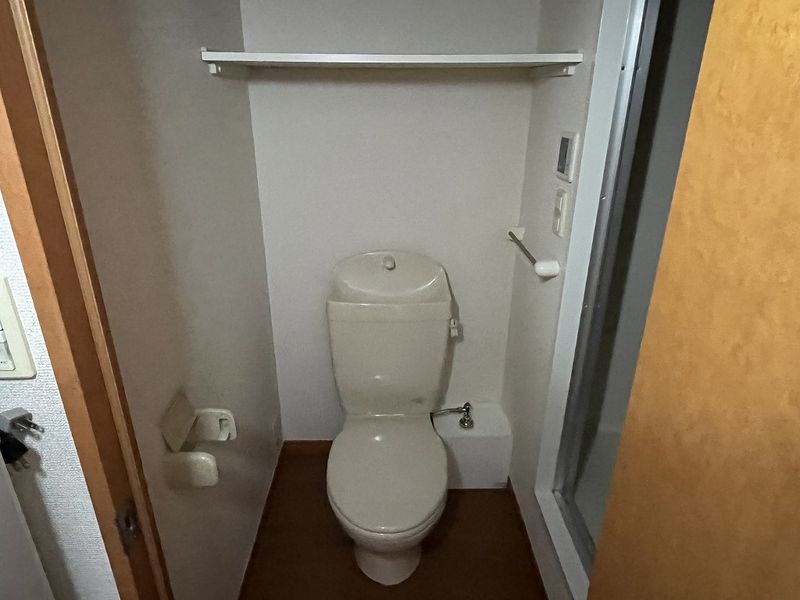 レオパレス向ヶ丘 トイレ