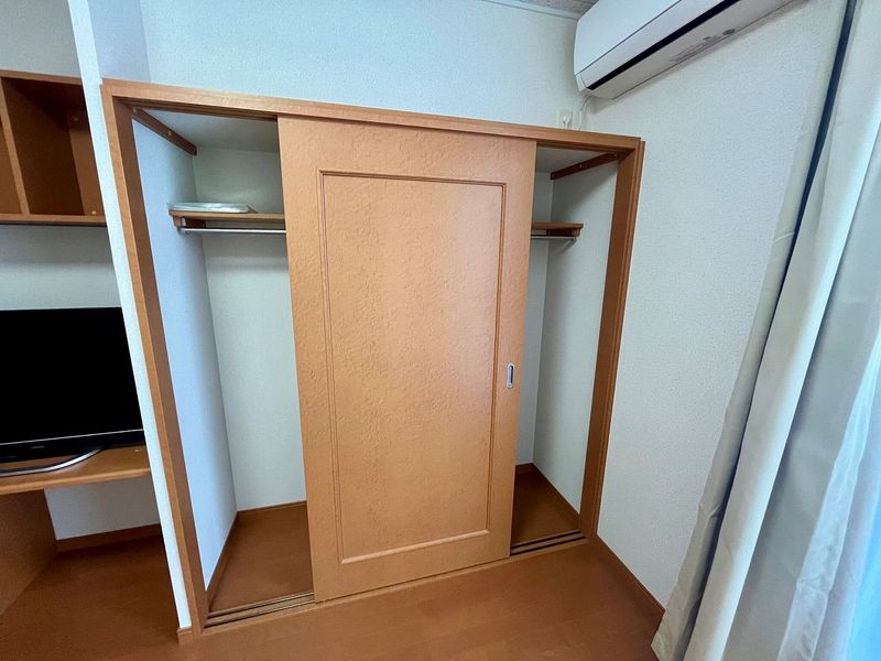 レオパレスオーセブン 収納