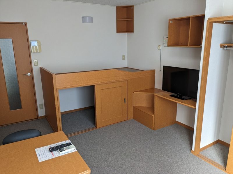 レオパレスＫ　ＣＯＵＲＴ 寝室
