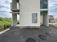 レオパレスコメット エントランス