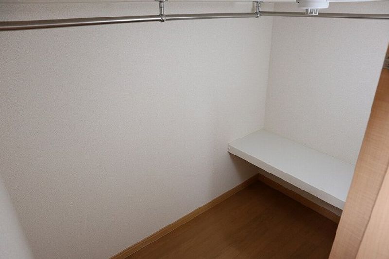 レオパレスグレンツェ　掛川 収納