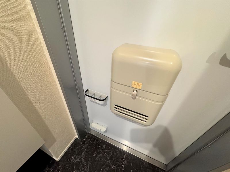 レオネクスト西宮北参番館 玄関