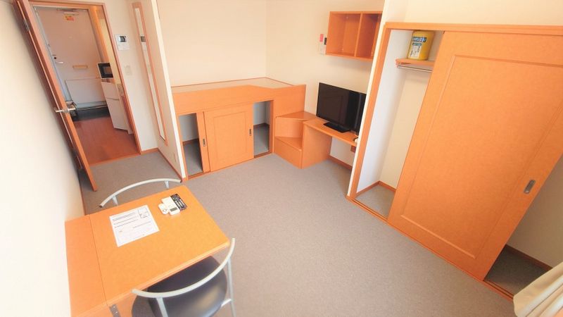 レオパレスやまろ 居間