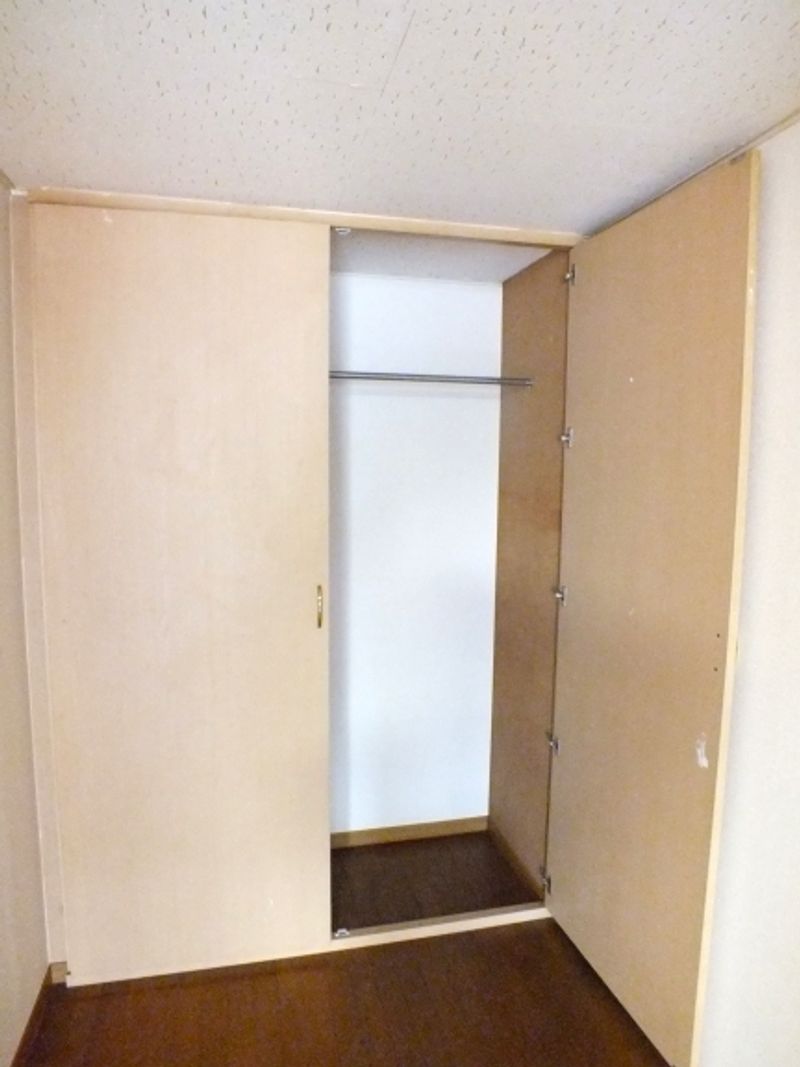 レオパレスメゾンパーク 収納