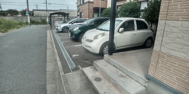 レオパレス浜町 駐車場