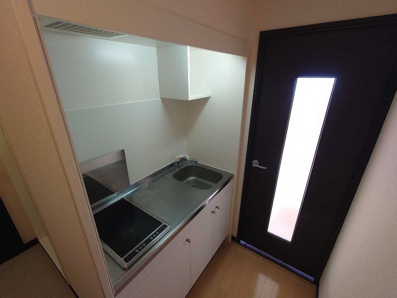 レオネクストＮＡＫＡＪＵＫＵ キッチン