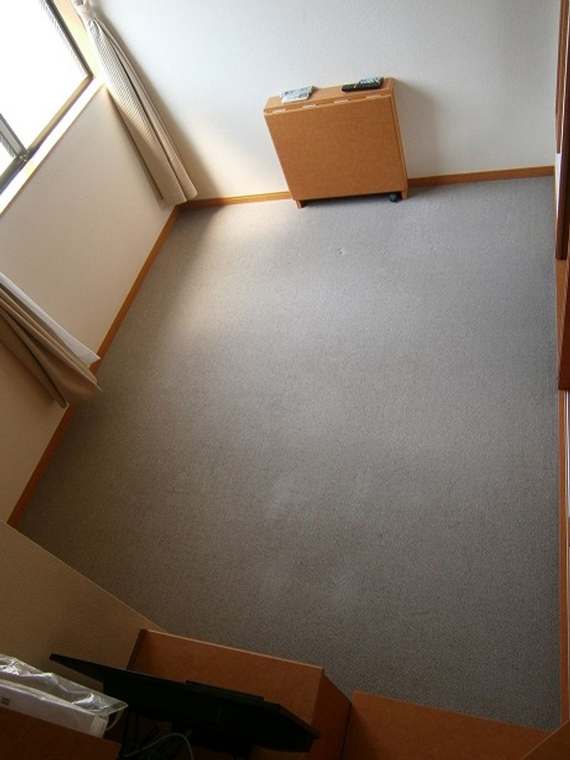 レオパレス東戸塚クリエ 居間