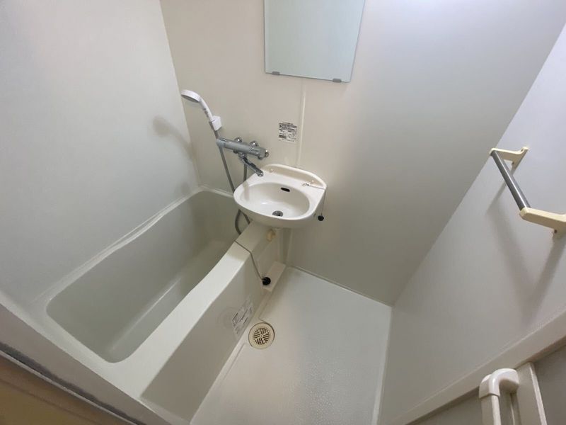 レオパレスかすもり 風呂