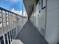 レオパレスカシオペア 玄関