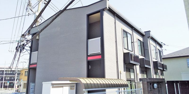 レオパレスステーションプラザⅢ 外観
