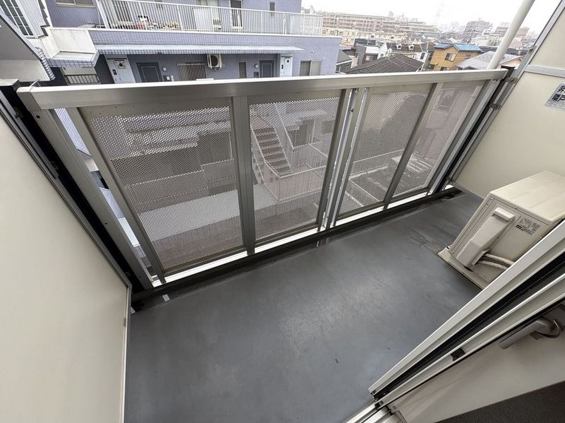 レオパレスＳＩＬＫ バルコニー