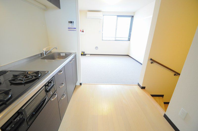 LEONEXT First S Other