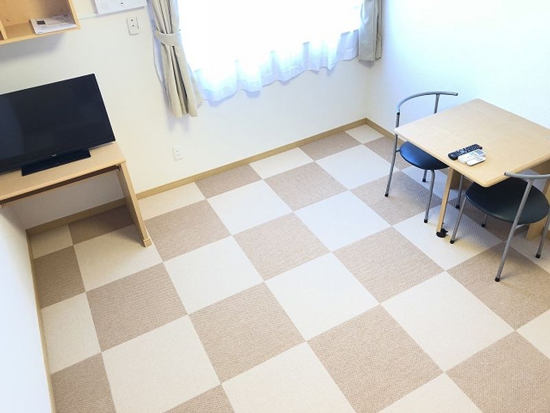 レオネクストハニカムエイト 居間
