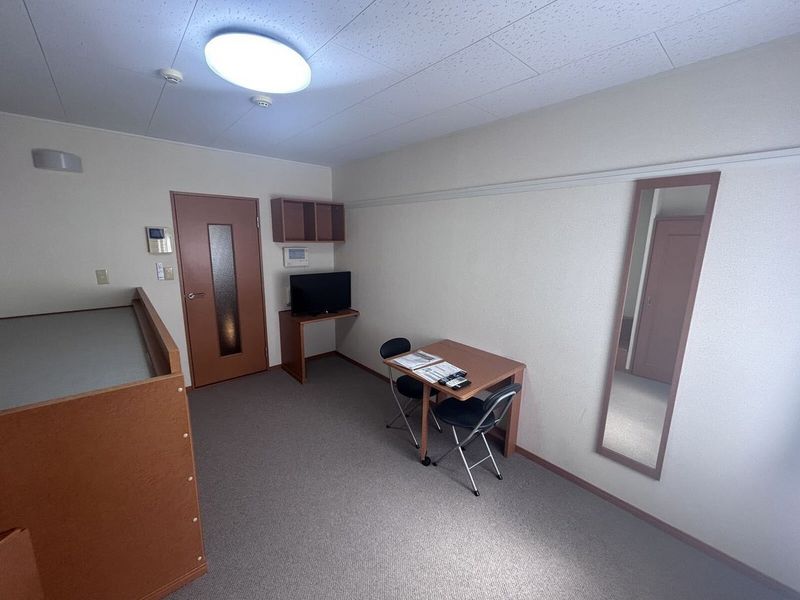 レオパレスヴィクトワール 居間