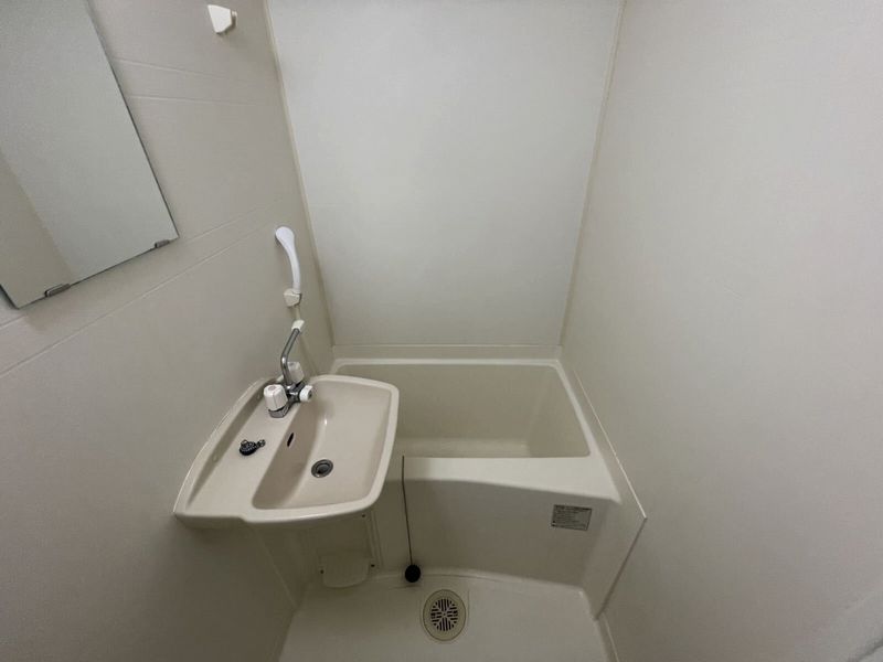 レオパレスＮＡＧＡＫＵＲＡ 風呂