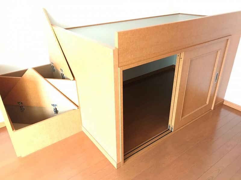 レオパレスメープル 収納