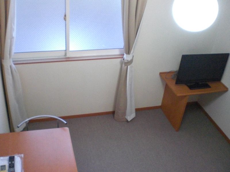 レオパレスファームランド 居間