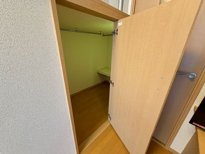 レオパレスミルキーウェイ 収納