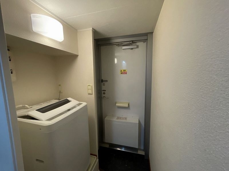 leopalace West Hongo II Entrance