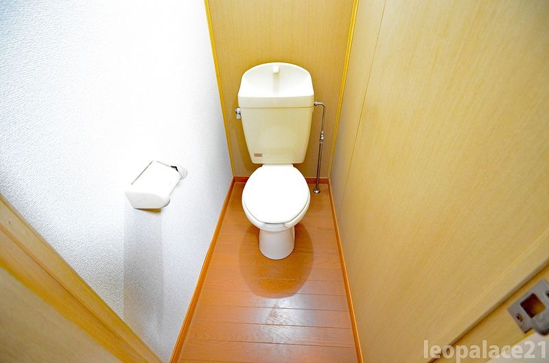 レオパレスこーぽ谷本 トイレ