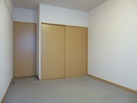 レオパレスピアチェーレ 収納