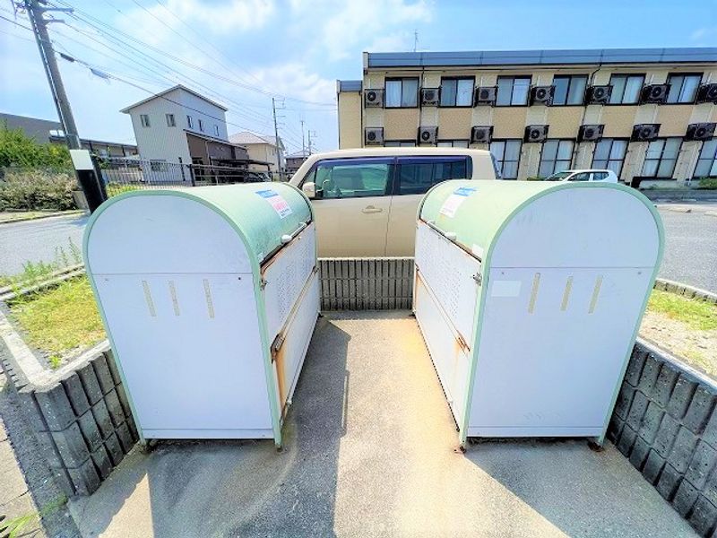 レオパレスクイール堀川 共用部分