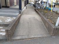 レオパレス旭 エントランス