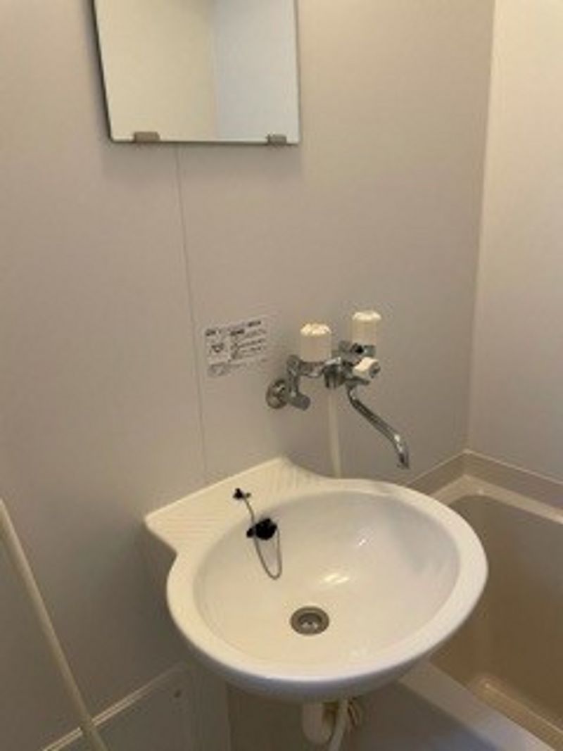 leopalace Nishi Senboku Washroom