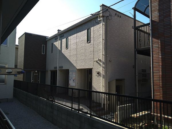 CLEINO Meidaimae exterior