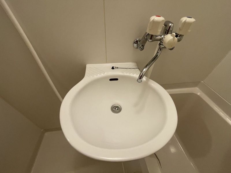 レオパレスレフォルム 洗面台