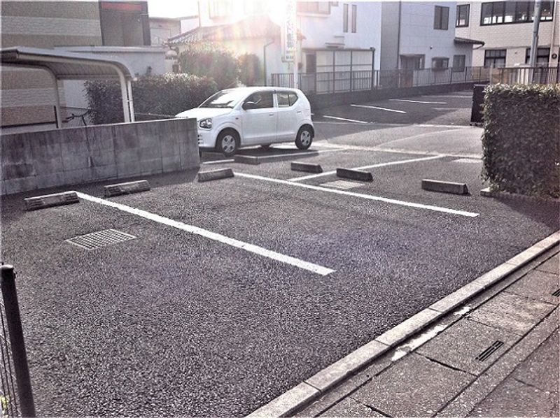 レオパレスＨａｒｖｅｓｔ 駐車場