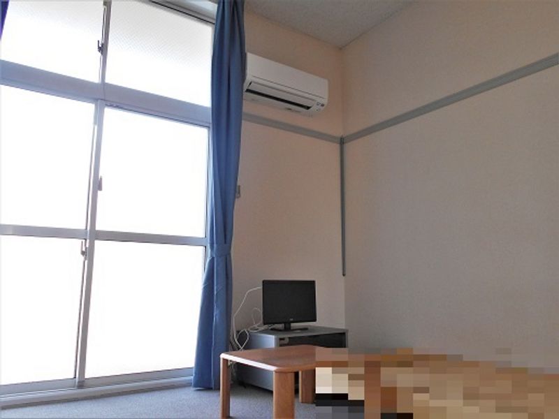 レオパレスシャルム 居間