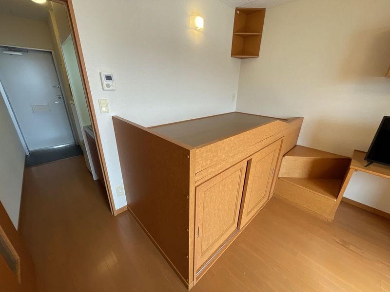 leopalace Cresia 기타