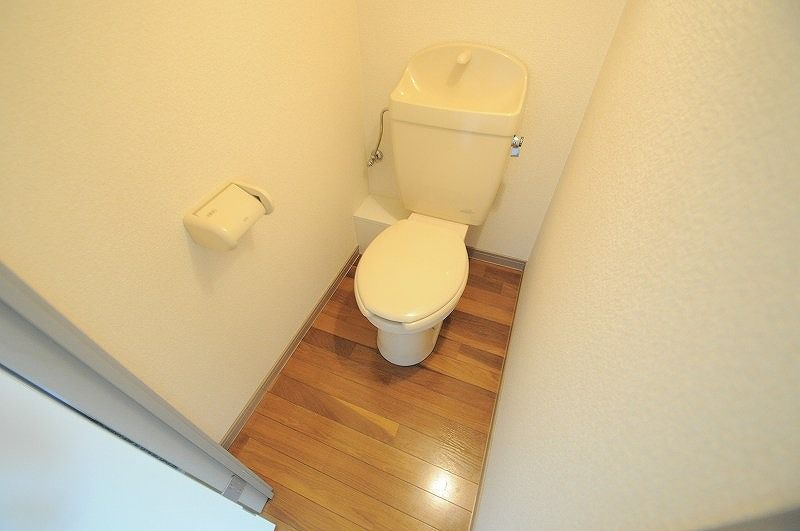 レオパレス森岡 トイレ