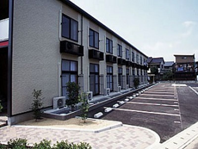 レオパレス祇園 駐車場