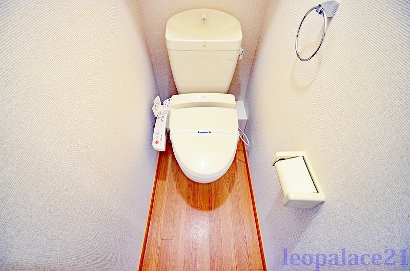 レオパレスリバージュ　くみの木 トイレ