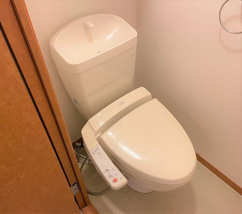 レオパレスグリーントロア トイレ