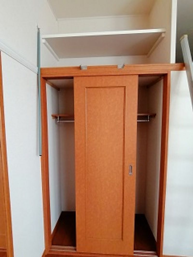 レオパレスシャイン 収納