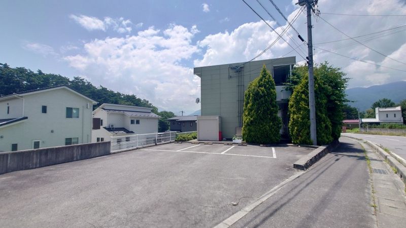 レオパレスＮｅｗ　Ｓｏｕｔｈ 駐車場