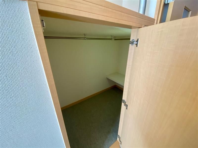 レオパレス早瀬 収納
