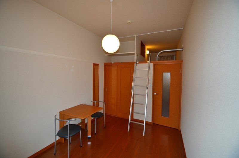 leopalace Tomato House Living room