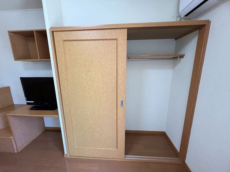 レオパレスレウニール 収納