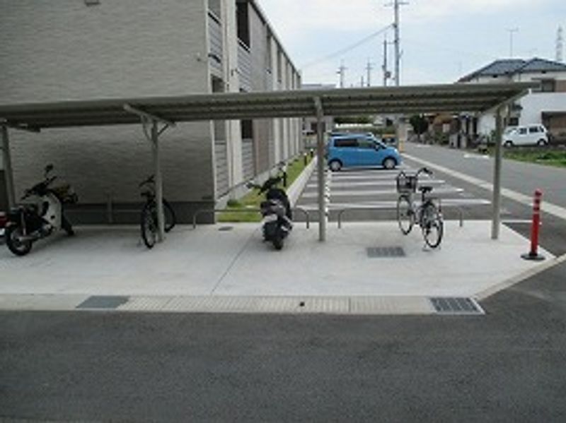 クレイノプルメリア 駐車場