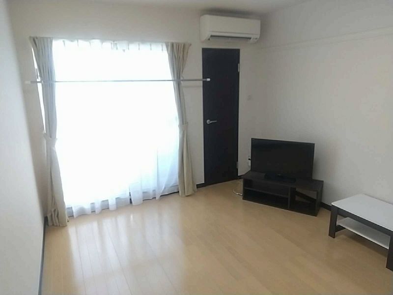 レオネクストＷｉｎｄ　Ｂｅｌｌ 居間