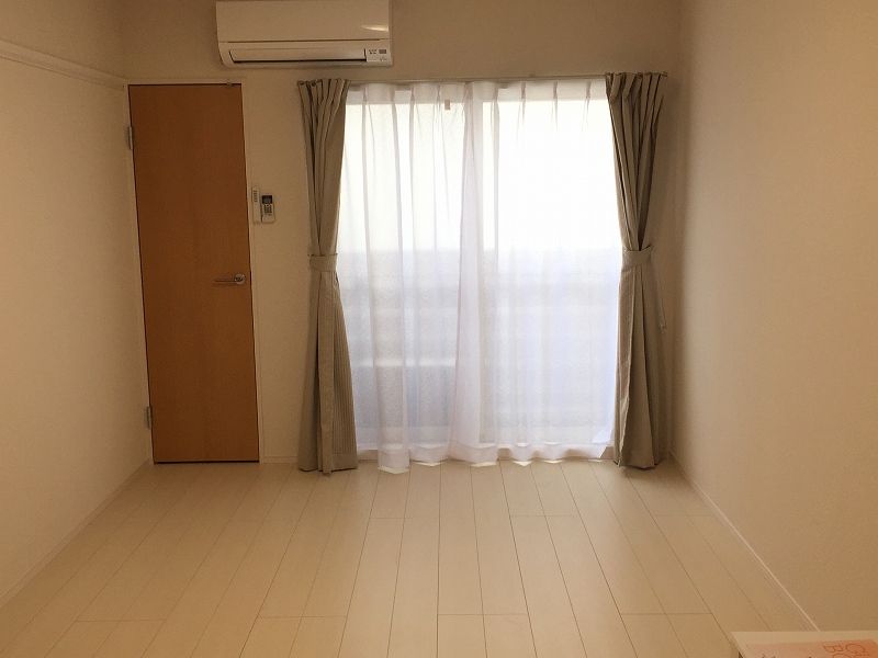 クレイノラ　フォルトゥーナ 居間