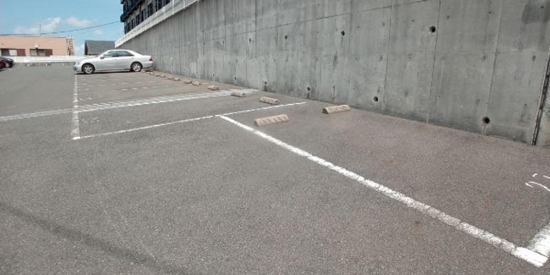 レオパレス赤坂　壱番館 駐車場