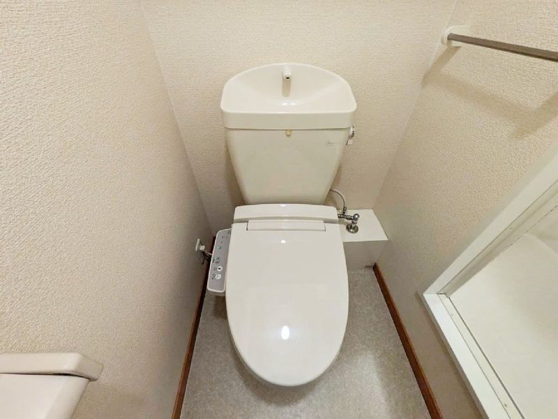 レオパレスジュネス トイレ