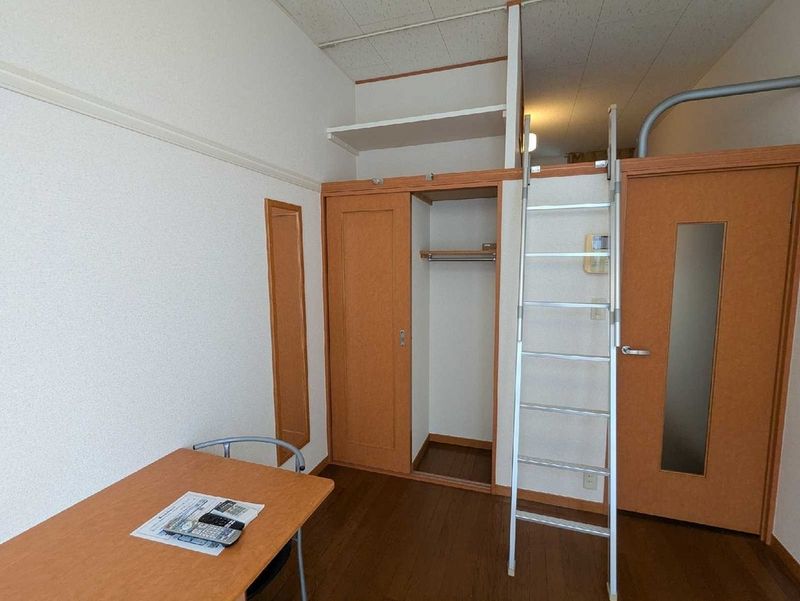 レオパレス清水が丘 収納