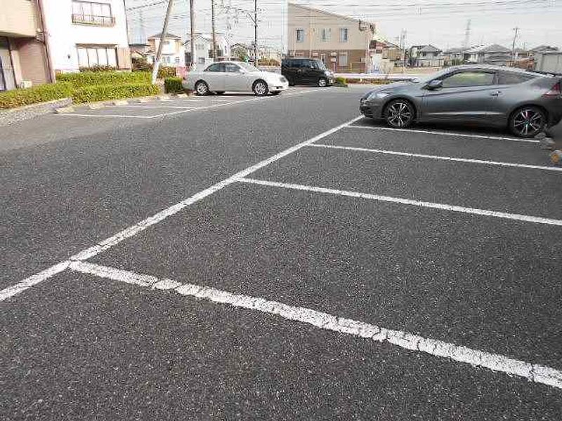レオパレスＳｕｎＦｌｏｗｅｒ 駐車場